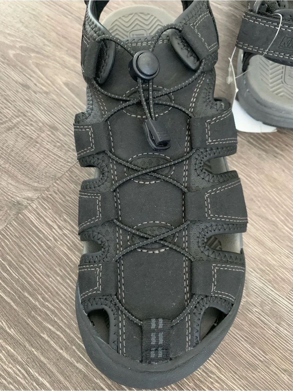 Khombu Men's Travis black Fisherman Sandals - Cushioned Casual Water Shoe